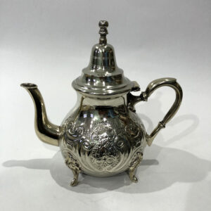 Elegant handcrafted Silver Teapot